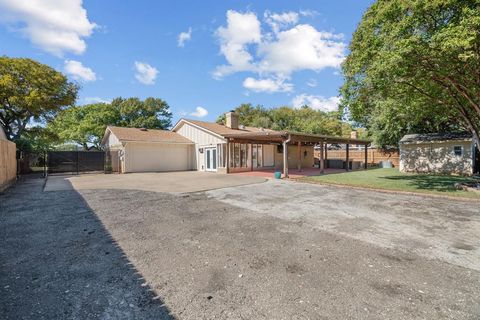Tiny photo for 2508 Lakeview Drive, Bedford, TX 76021 (MLS # 21099882)
