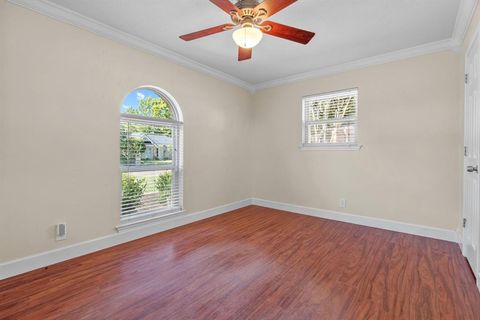 Tiny photo for 2508 Lakeview Drive, Bedford, TX 76021 (MLS # 21099882)