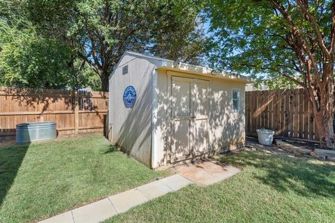 Tiny photo for 2508 Lakeview Drive, Bedford, TX 76021 (MLS # 21099882)