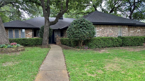 500 SUNLIGHT CT, ARLINGTON, TX 76006 - Image 53c9dabd43a7274b9fcbbdf0abe4e618/1650498856