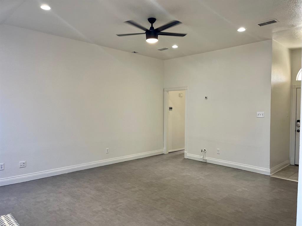 517 Meadowcrest Drive