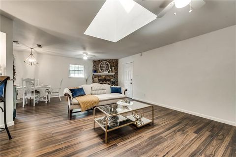 A home in Terrell
