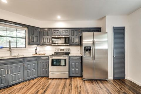 A home in Terrell