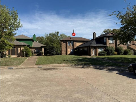 Photo of 1204 Bittersweet Cove, DeSoto, TX 75115 (MLS # 21419886)