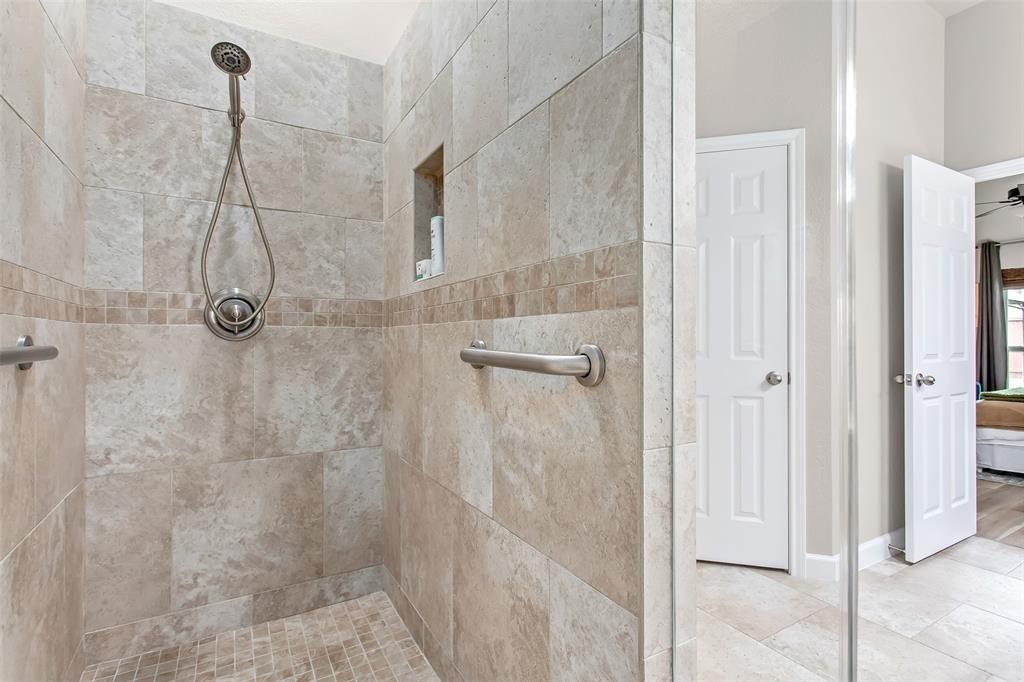 Fountainview Ph One - Residential