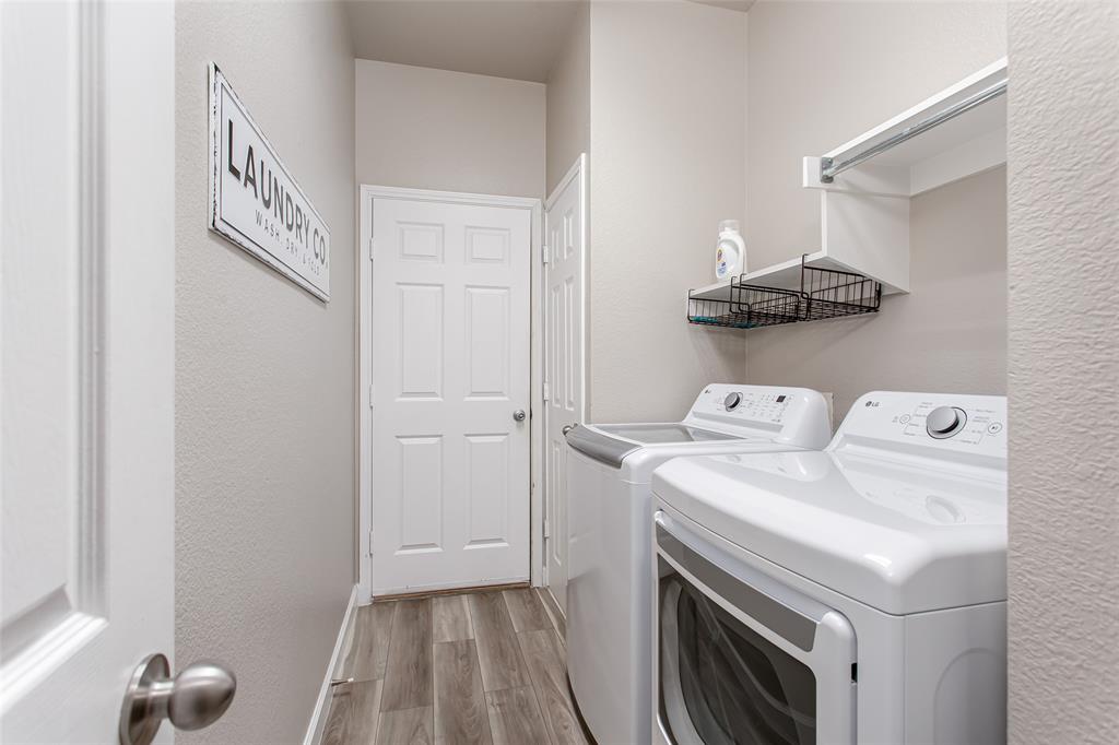 Fountainview Ph One - Residential