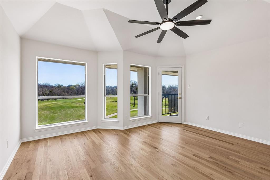 Kings Court Of Willow Bend - Residential