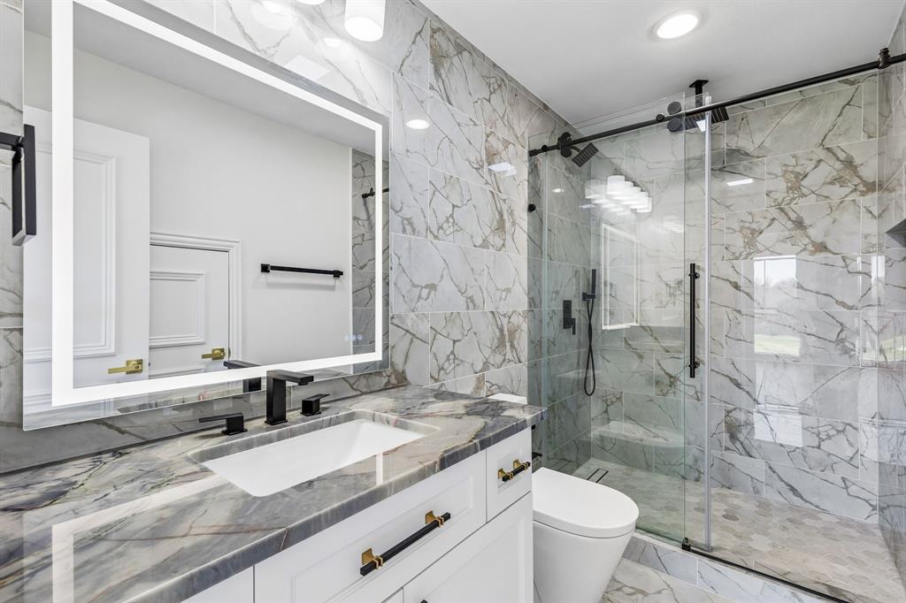 Kings Court Of Willow Bend - Residential