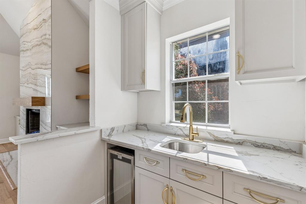 Kings Court Of Willow Bend - Residential