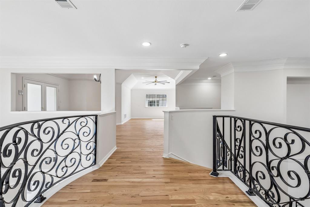 Kings Court Of Willow Bend - Residential