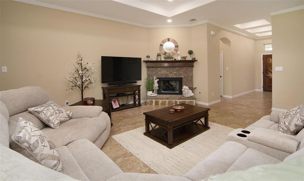 2752 Elmwood Drive
