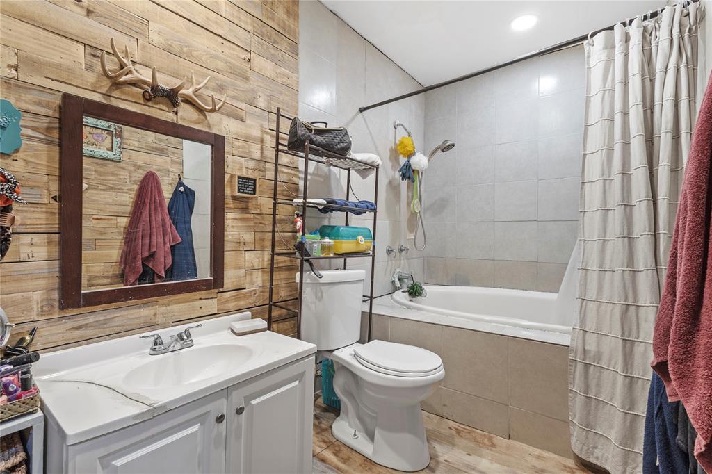 BRUTTON TERRACE - Residential