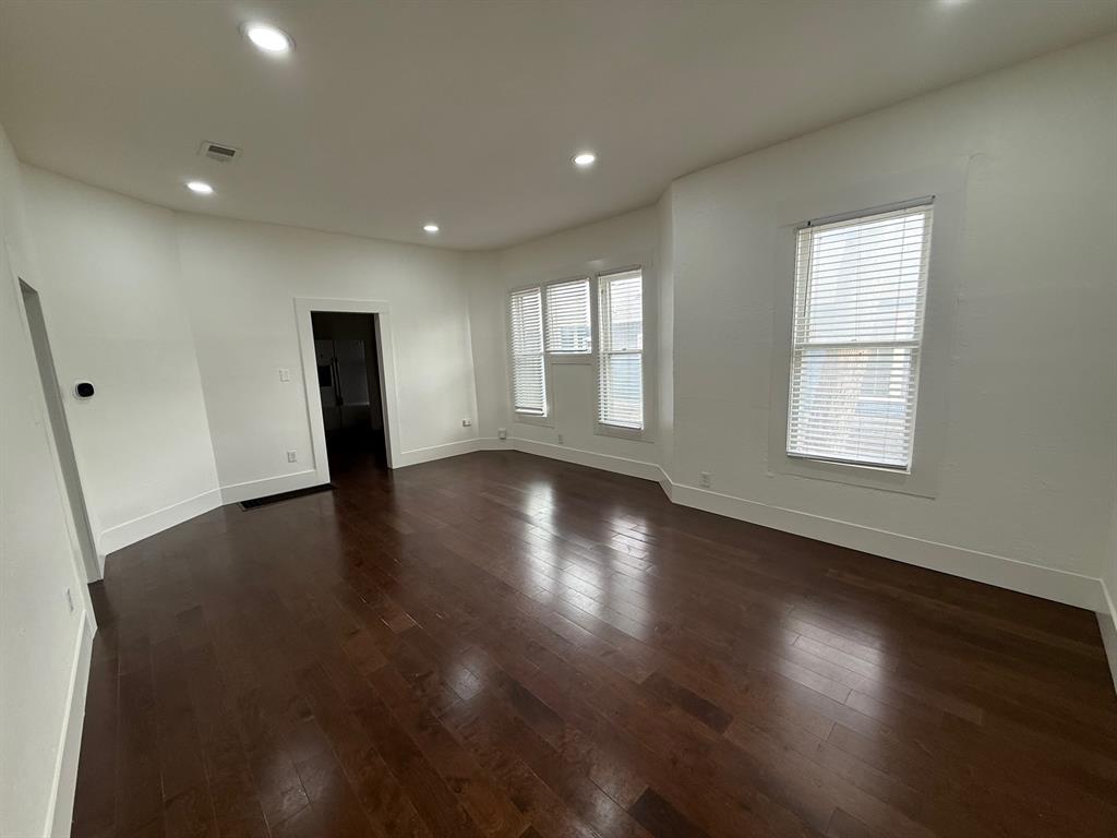 Dallas Land & Loan 03 - Residential