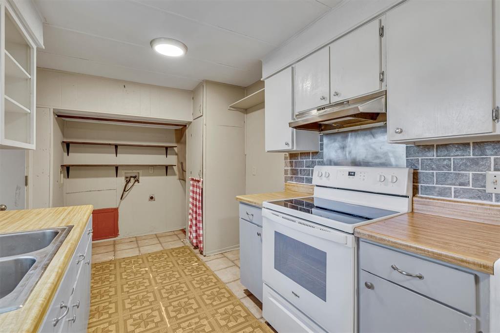 Crestview Est#1 - Residential