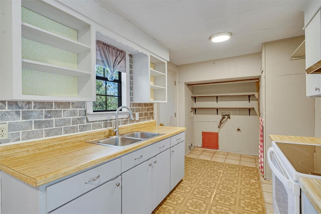 Crestview Est#1 - Residential