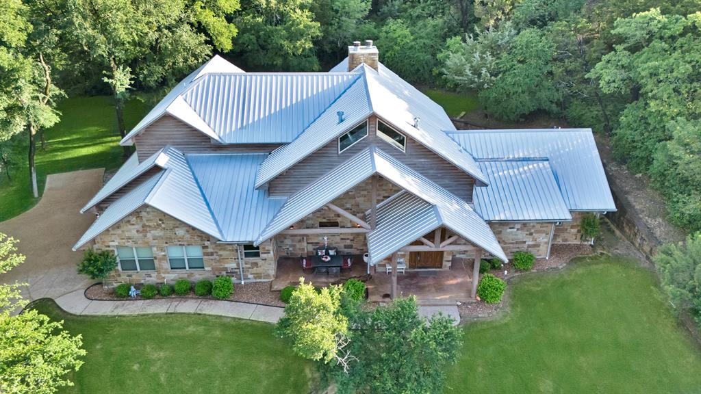 2216 Bluff Court