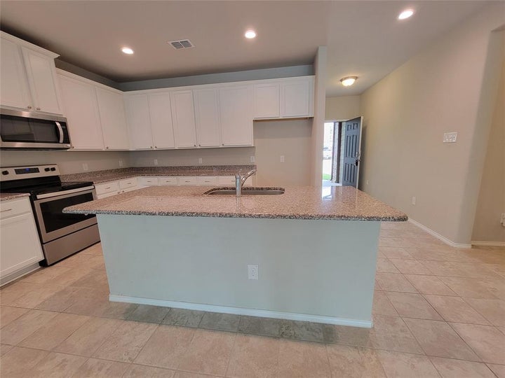 Photo 1 of 24 — 4725 Redbud Drive, Denton, TX 76208