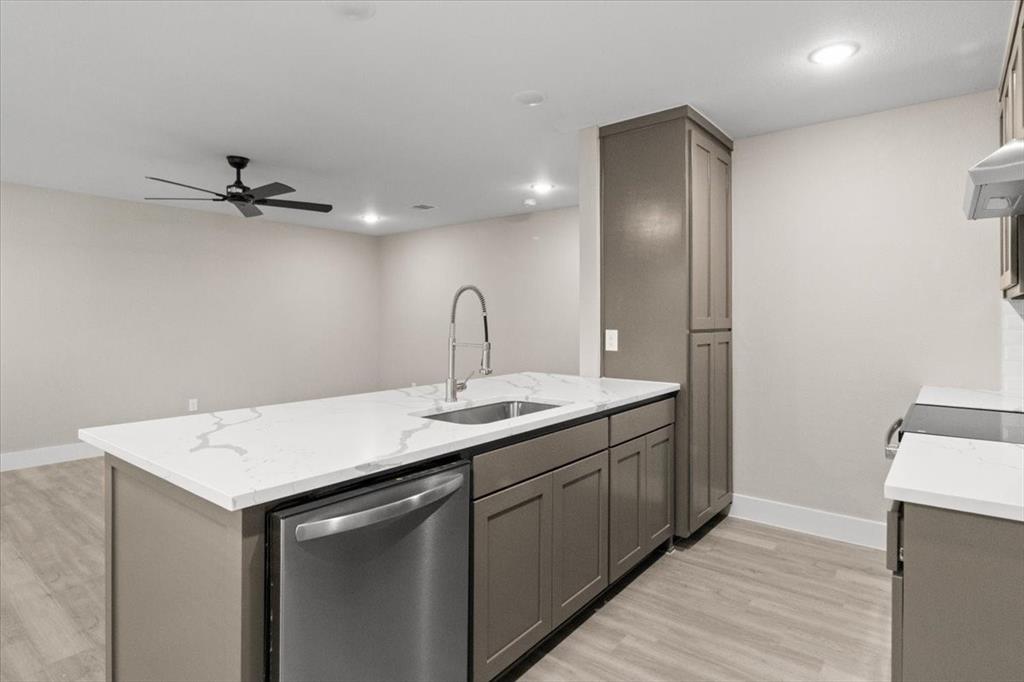 Diamond Hill - Residential Lease