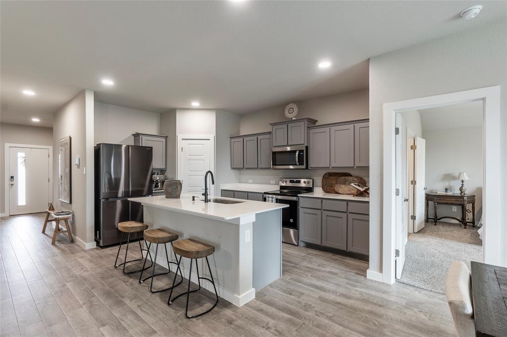 1533 Forest Park Drive