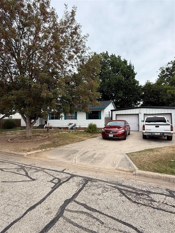 BAILEY'S ADDITION, BLOCK 2, LOT 13, 14 - Residential