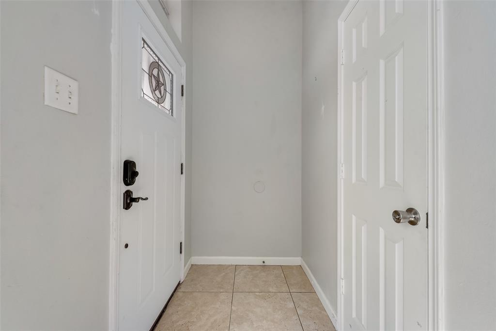 2608 Trent Trail