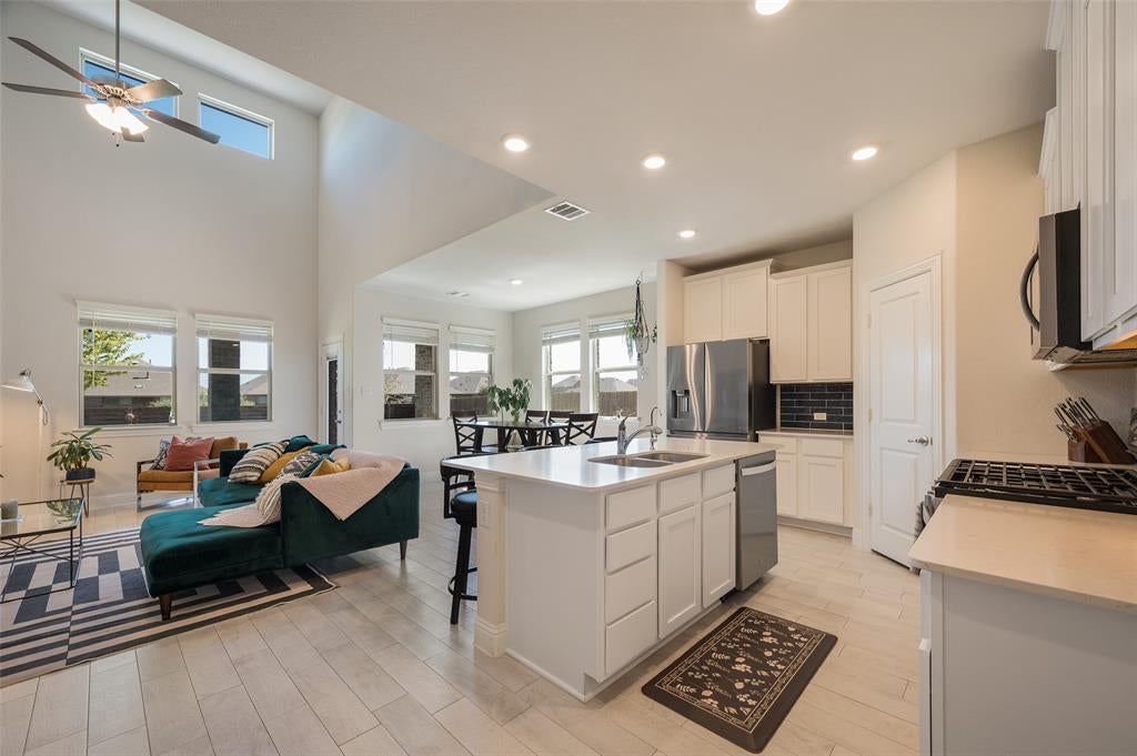 3216 Quartz Road