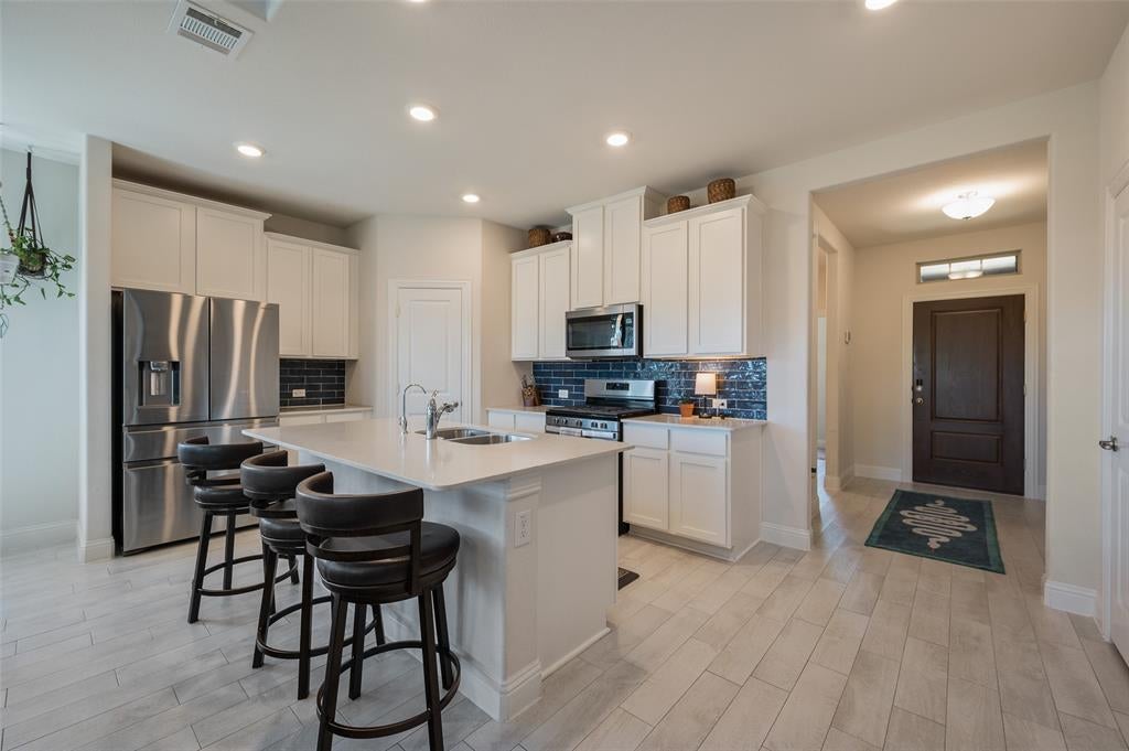 3216 Quartz Road