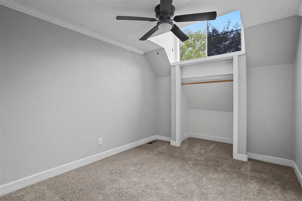 SAINT CLAIRE WOODS TOWNHOUSES - Residential Lease