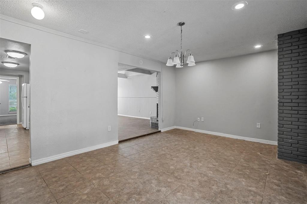 SAINT CLAIRE WOODS TOWNHOUSES - Residential Lease