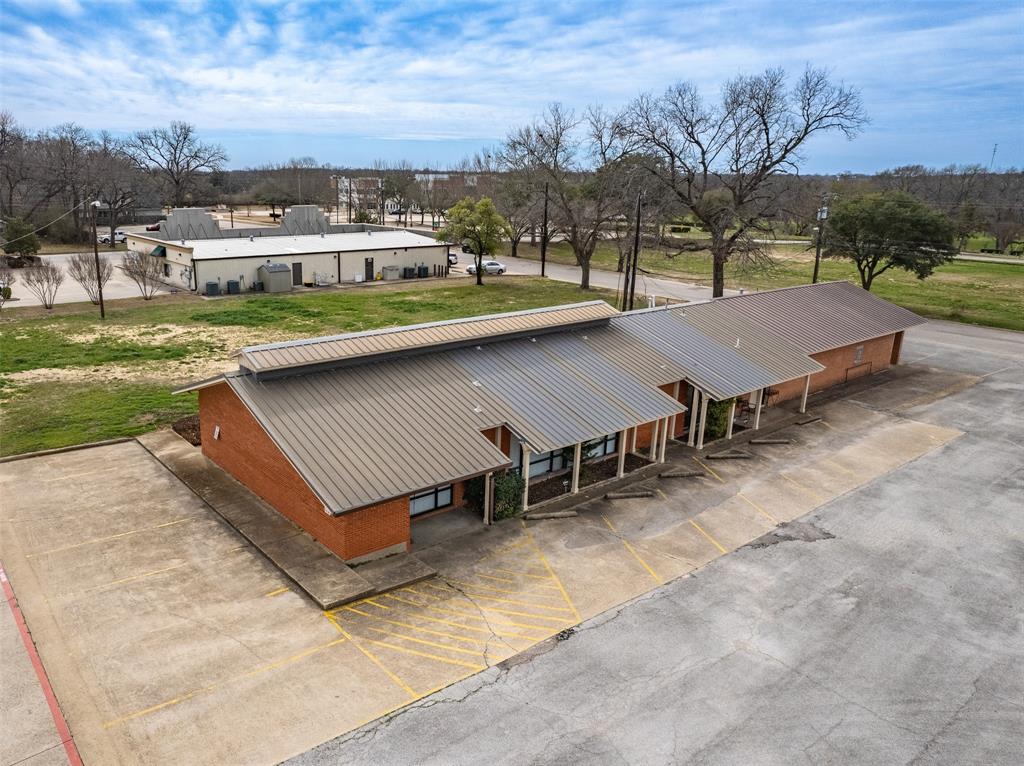 West End Rev - Commercial Lease