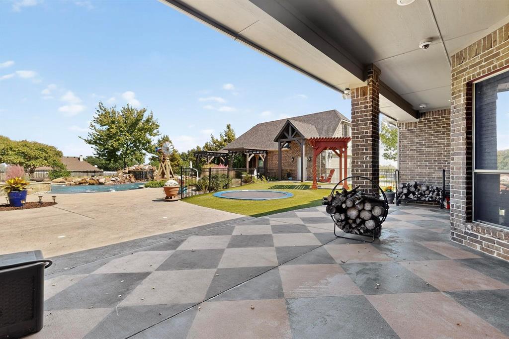 Winners Circle 1 & 2 & 3 & 4 - Residential