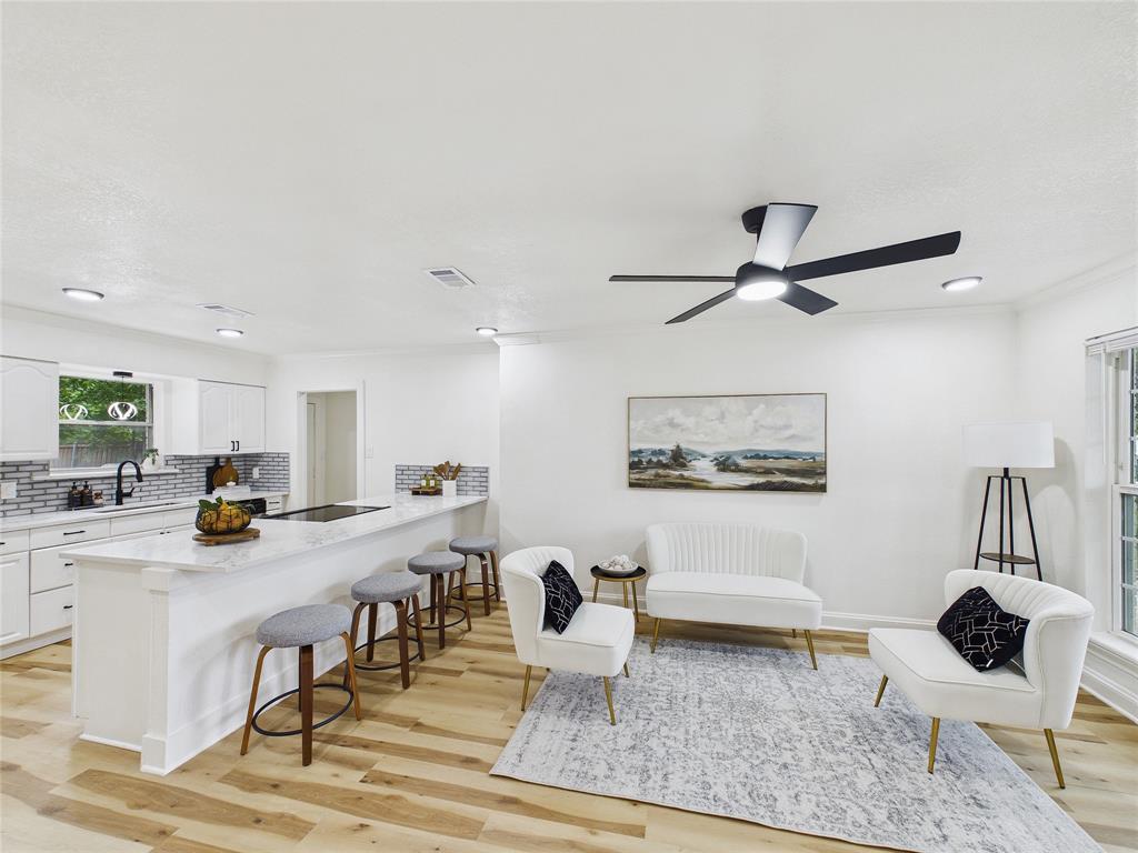 4414 Pineridge Drive