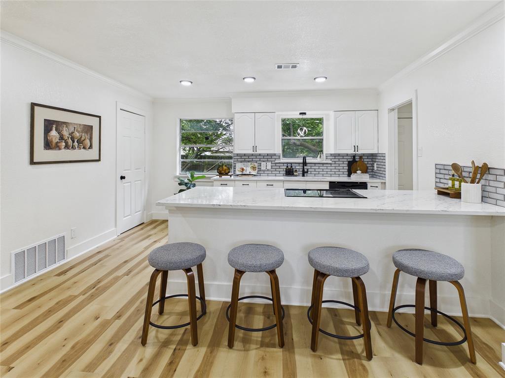 4414 Pineridge Drive