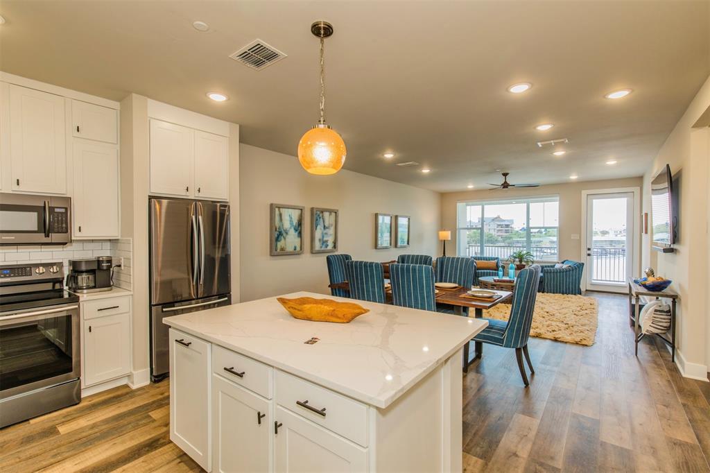 3412 Scenic Point Road 206