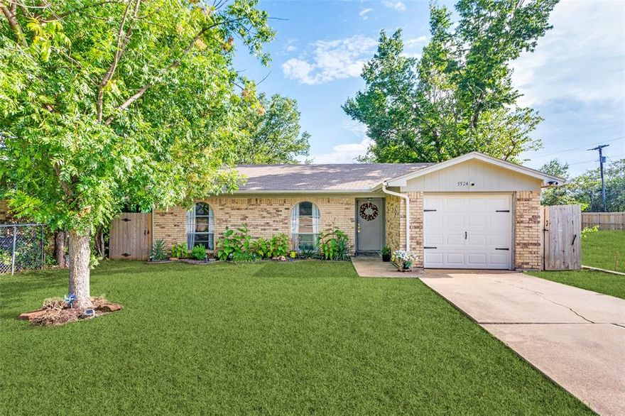 Welcome to this affordable and move-in ready 3-bedroom, 2-bathroom home in Fort Worth! Featuring a spacious open floor plan, this property combines comfort and style throughout. The kitchen boasts granite countertops, white cabinetry, modern appliances, and ceramic tile flooring, flowing seamlessly into the large living area, perfect for entertaining or everyday living.
All bedrooms are finished with engineered hardwood floors, offering durability and easy maintenance with no carpet in the home—ideal for those with pets or allergies. The generous primary suite includes a private ensuite, creating a comfortable retreat.
Step outside to the expansive backyard, offering endless opportunities—start a garden, build a play space, host family cookouts, or even plan for future expansions.This inviting property is being SOLD AS IS, making it a fantastic starter home or investment opportunity with plenty of room to make it your own. Conveniently located near shopping, dining, and major highways for an easy commute.