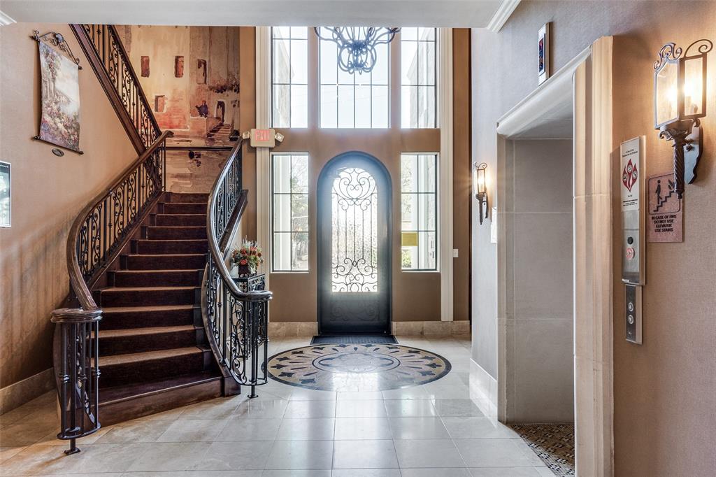 Sorrento Condo - Residential Lease