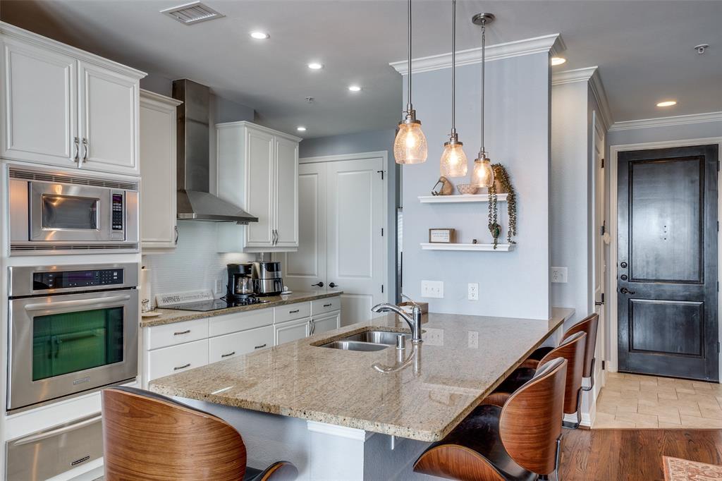 Sorrento Condo - Residential Lease