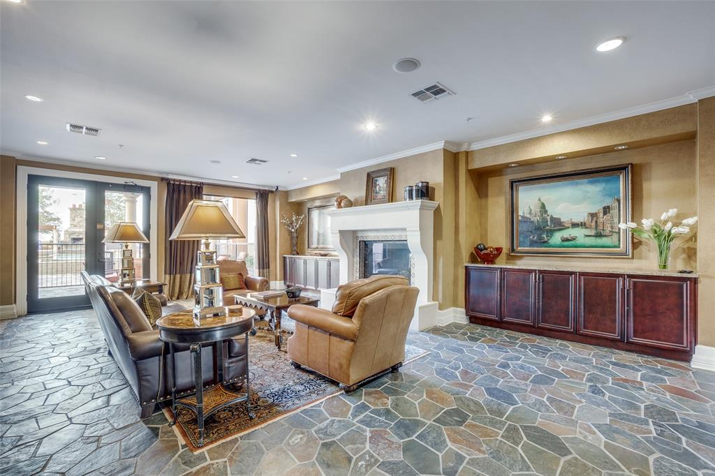 Sorrento Condo - Residential Lease