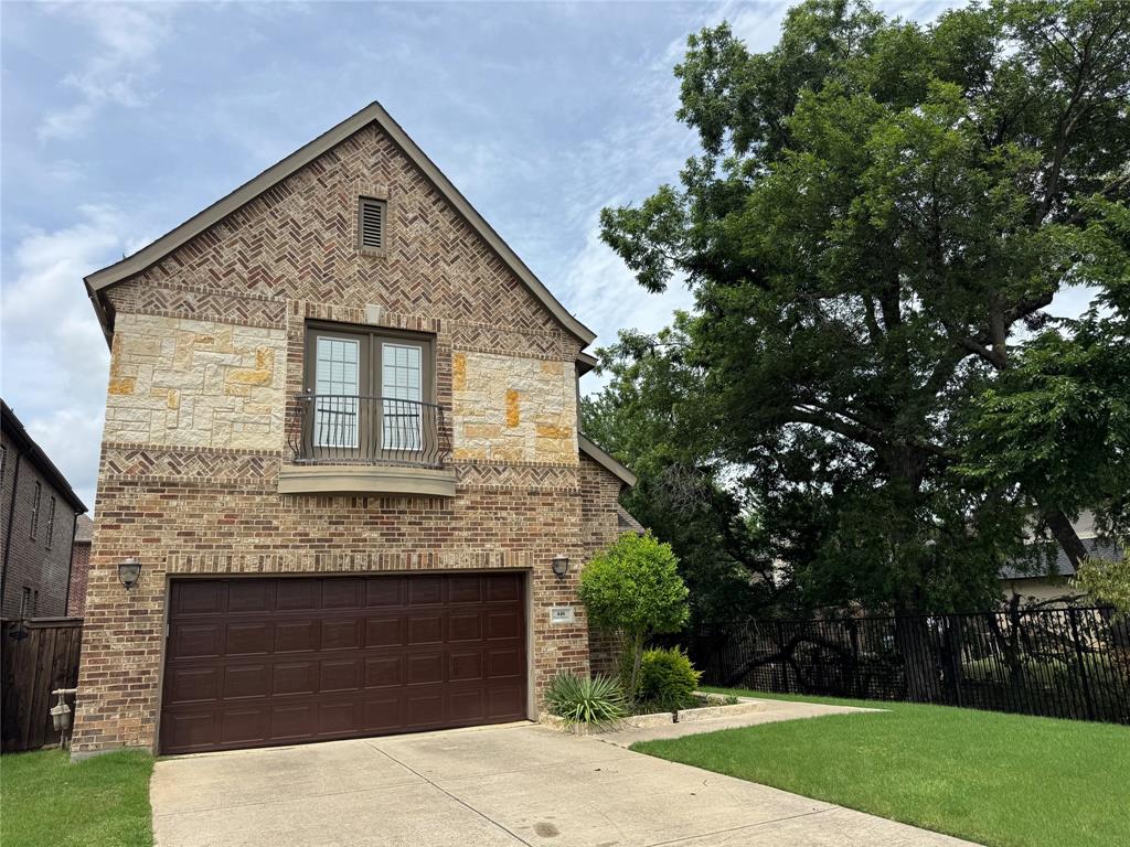 446 Twin Pine Court