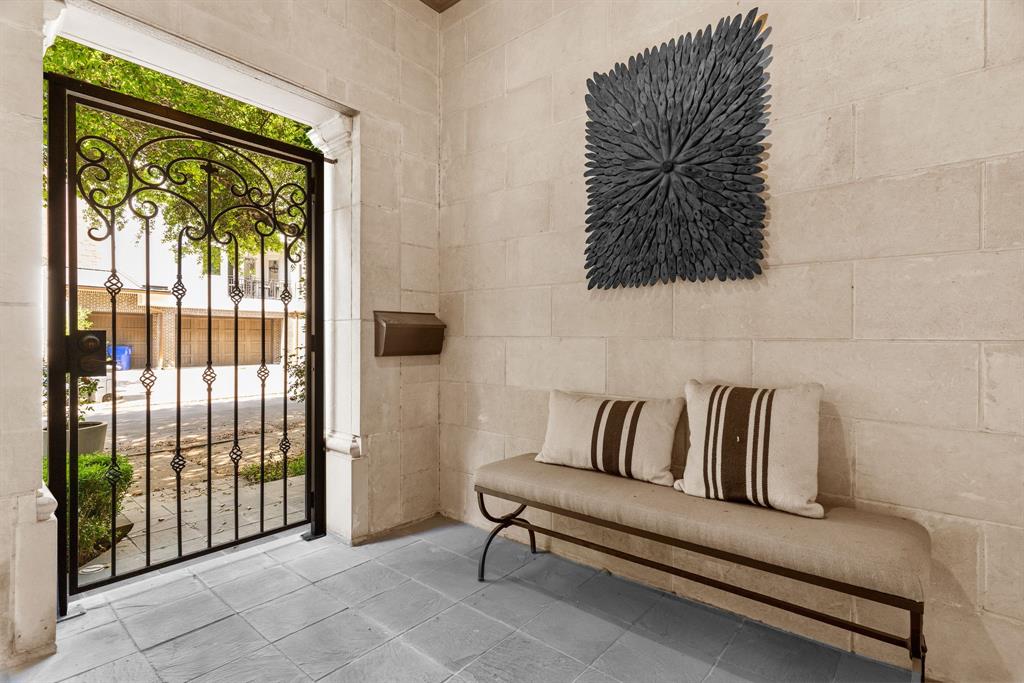 Lexington State Thomas - Residential Lease