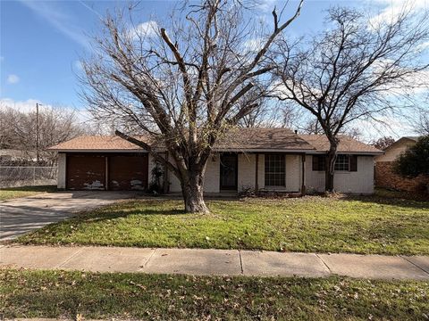 409 Opal Street Saginaw TX 76179