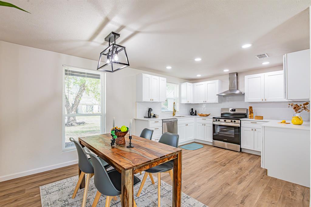 7101 Shadow Bend Drive