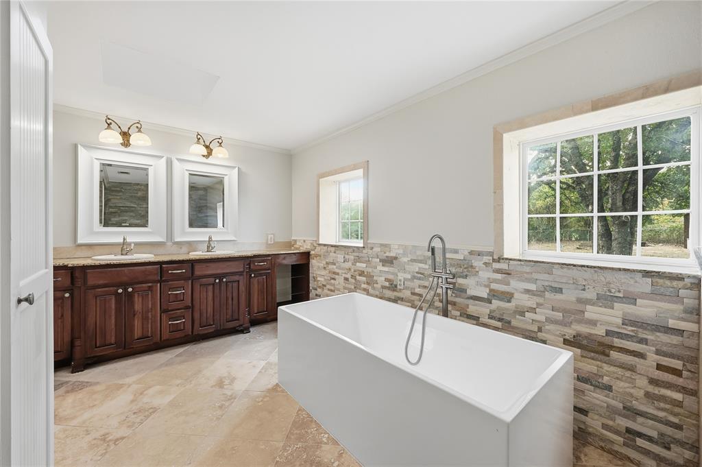 Cardinal Estats - Residential