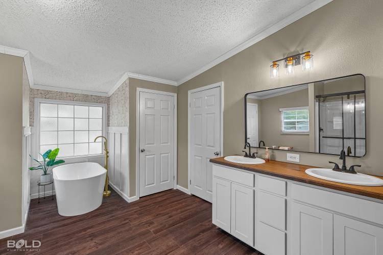 PINEHAVEN - Residential