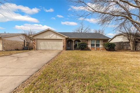Photo of 1605 Morningside Drive, Cleburne, TX 76033 (MLS # 21239090)