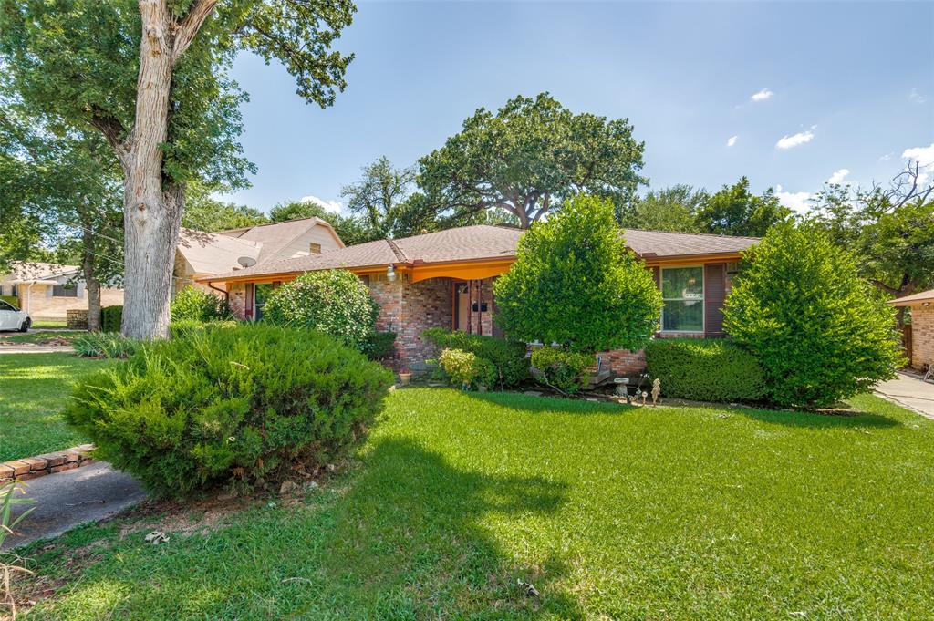 6415 Autumn Woods Trail
