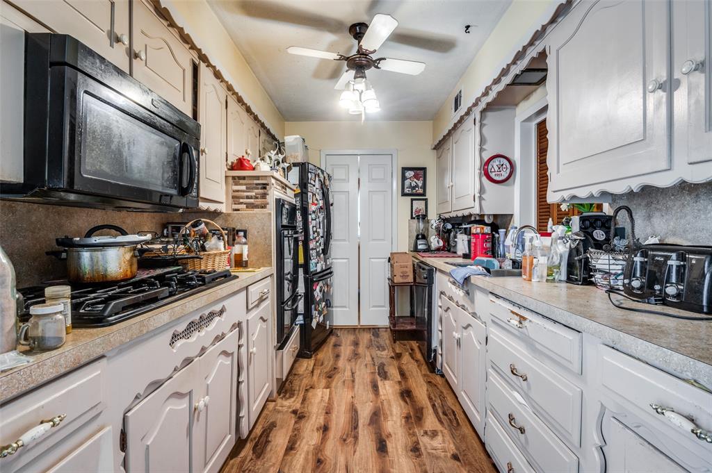 6415 Autumn Woods Trail