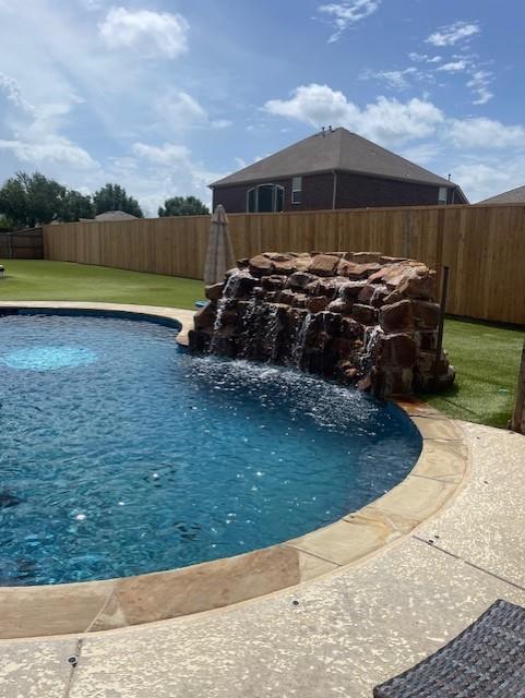 4304 Tree House Lane