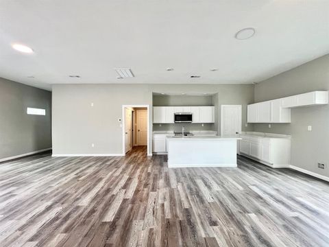Photo of 22060 Flanagan Circle #B, Frisco, TX 75036 (MLS # 21329041)