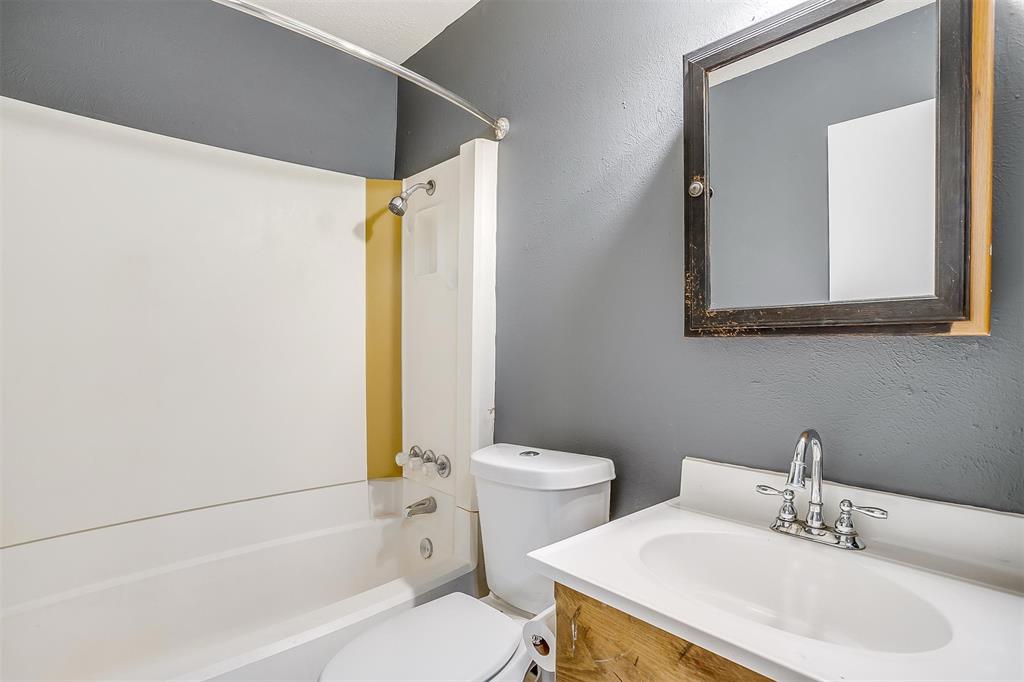 Round House - Residential Lease